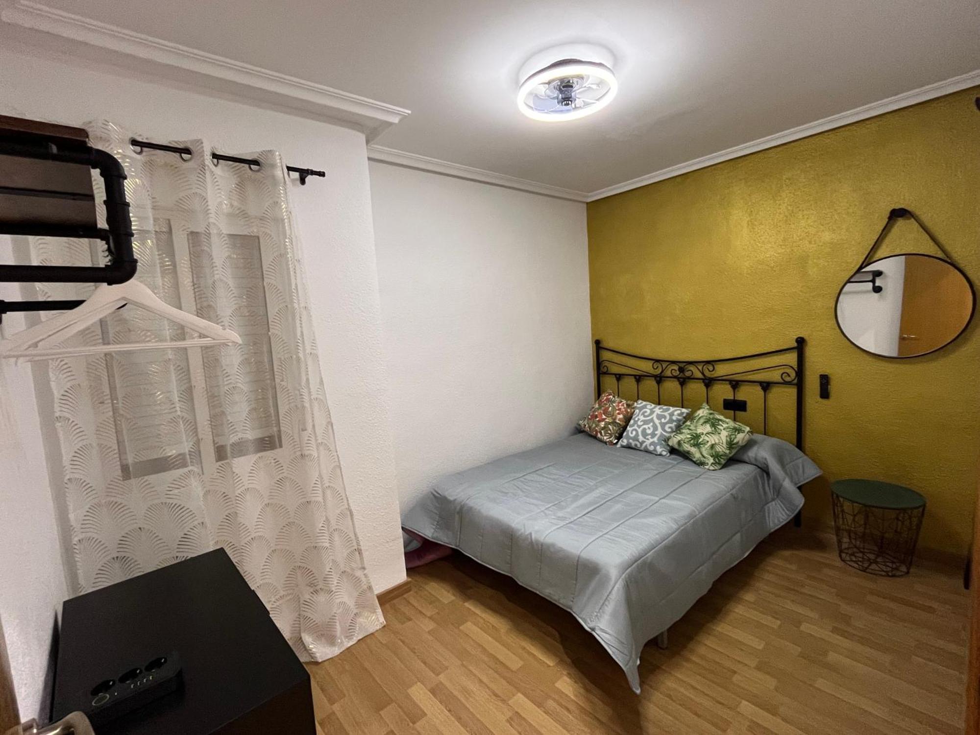 Marqplace Beach Free Parking And Ac Alicante Exterior foto